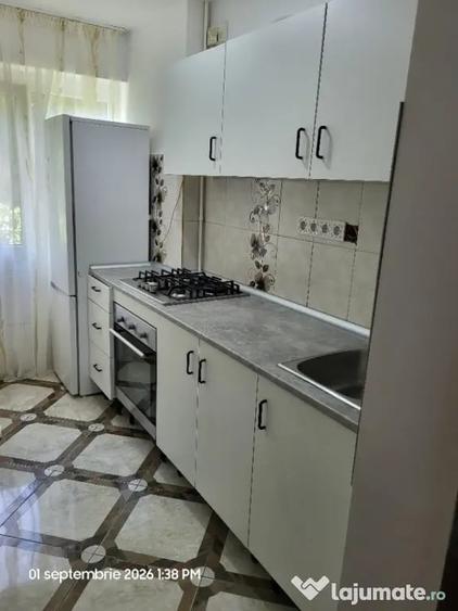 Apartament cu 3 camere în Berceni