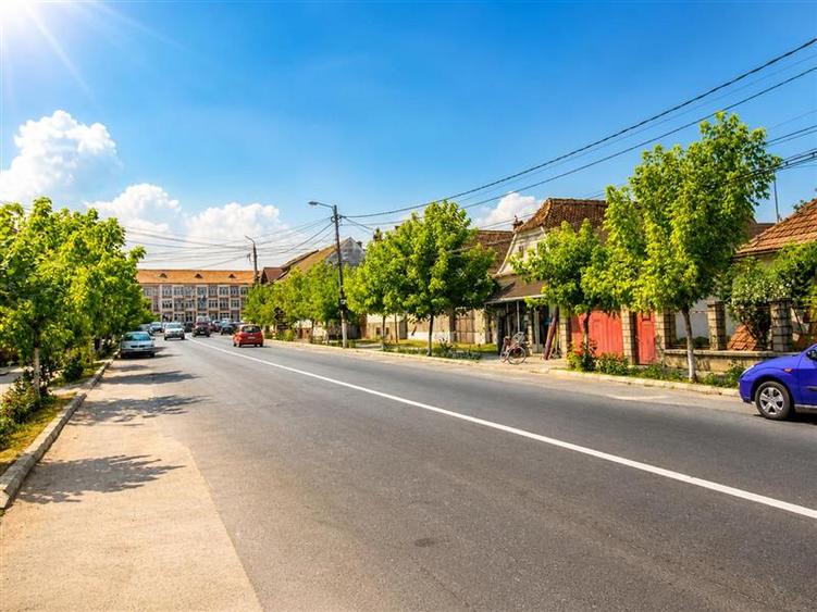 Spațiu comercial, de 900 mp, în Central