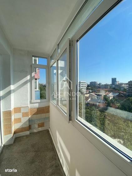 Apartament cu 2 camere semidecomandat în Cantemir
