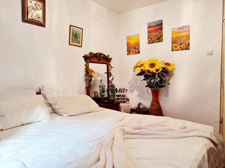 Apartament cu 3 camere decomandat în Răcădău