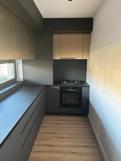 Apartament cu 4 camere decomandat în Iancu Nicolae