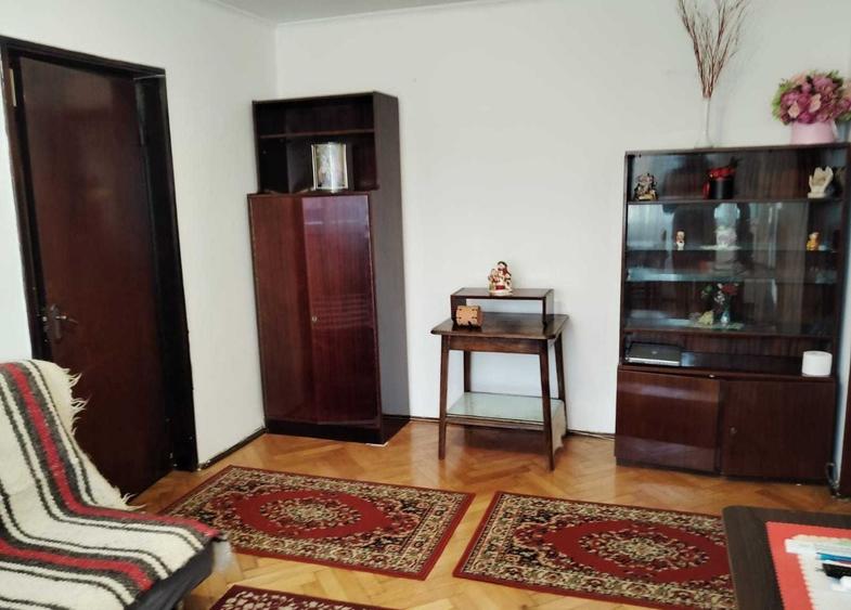 Apartament cu 2 camere decomandat, mobilat în Veteranilor