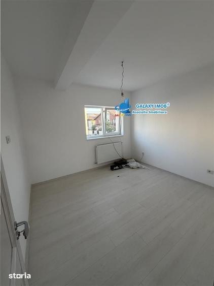 Casă cu 6 camere cu Teren 300 Mp în Central