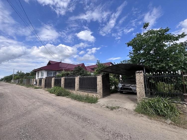Casă cu Teren 1150 Mp în Odaia Manolache
