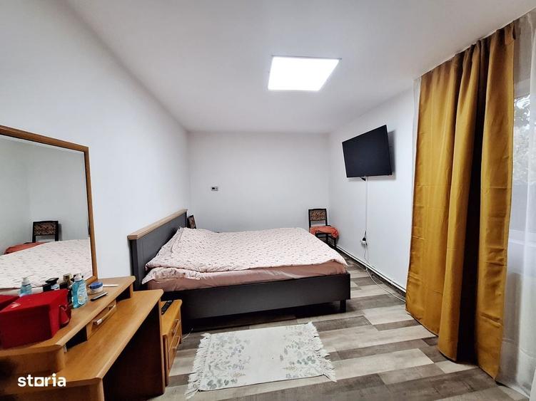 Casă cu 4 camere în Crihan