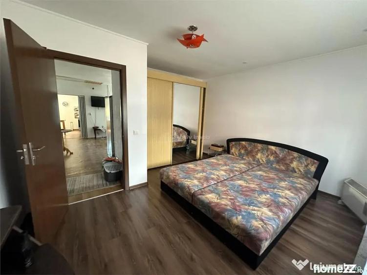 Casă cu 3 camere cu Teren 1438 Mp în Central