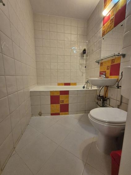 Apartament cu 2 camere semidecomandat în Giurgiului