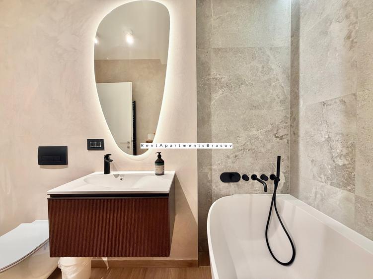 Apartament cu 3 camere în Tractorul