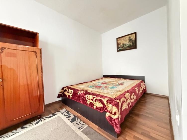 Apartament cu 2 camere semidecomandat în Girocului