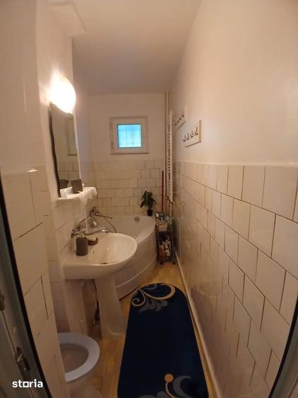 Apartament cu 2 camere nedecomandat în Tache