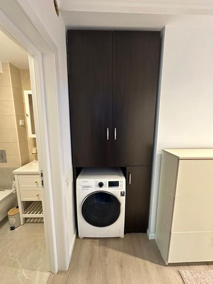Apartament cu 3 camere decomandat în Pipera
