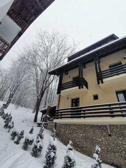 Apartament cu 3 camere, mobilat în Poiana Brașov