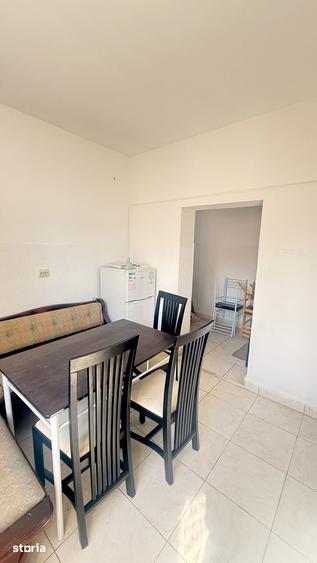 Apartament cu 3 camere în Valea Roșie