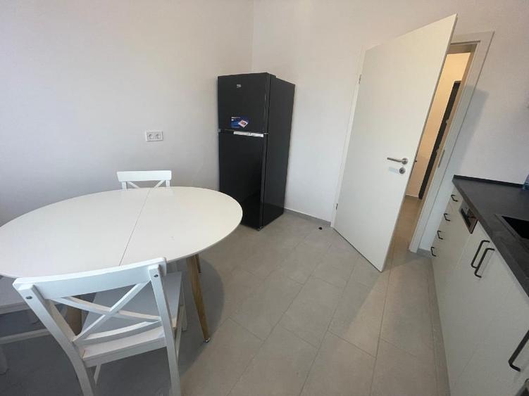 Apartament cu 2 camere decomandat, mobilat în Sânpetru