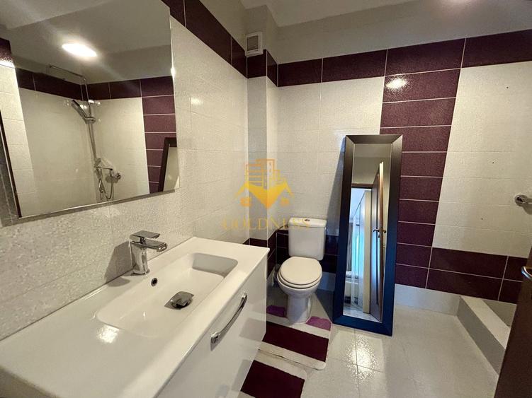 Apartament cu 3 camere semidecomandat, mobilat în Florești