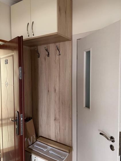 Apartament cu 2 camere semidecomandat în Olteniței