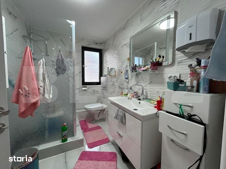 Casă cu 4 camere cu Teren 370 Mp în Ciurea