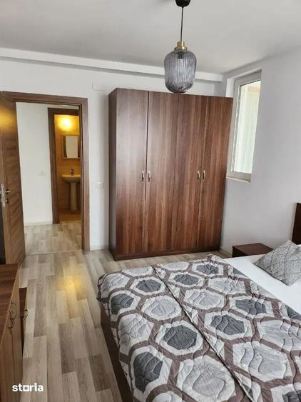 Apartament cu 3 camere decomandat în Colentina