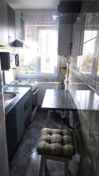 Apartament cu 2 camere nedecomandat în Brătianu
