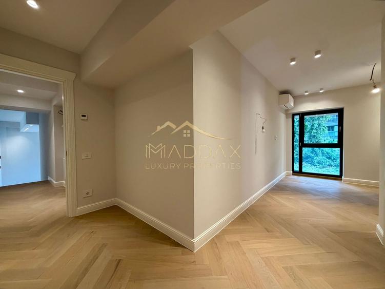Apartament cu 4 camere în Străulești