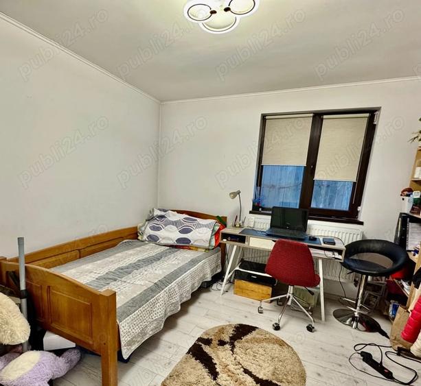Casă cu 3 camere cu Teren 450 Mp în Central