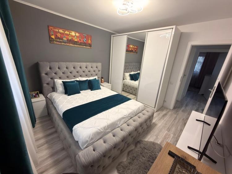 Apartament cu 3 camere decomandat, mobilat în Gării