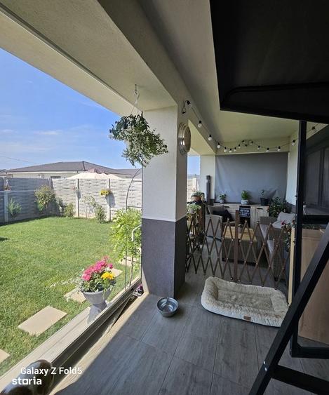 Casă cu 3 camere decomandat cu Teren 250 Mp în Nojorid