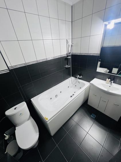 Apartament cu 2 camere semidecomandat, mobilat în Eminescu
