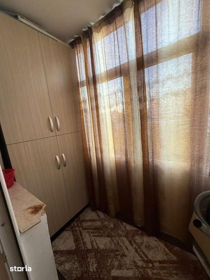 Apartament cu 2 camere în Craiovița Nouă