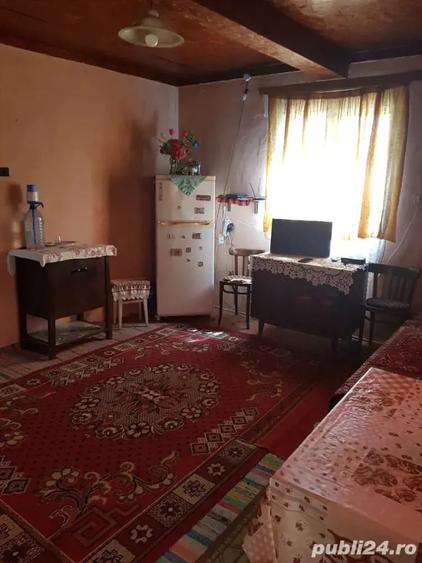 Casă cu 3 camere cu Teren 1400 Mp în Șicula