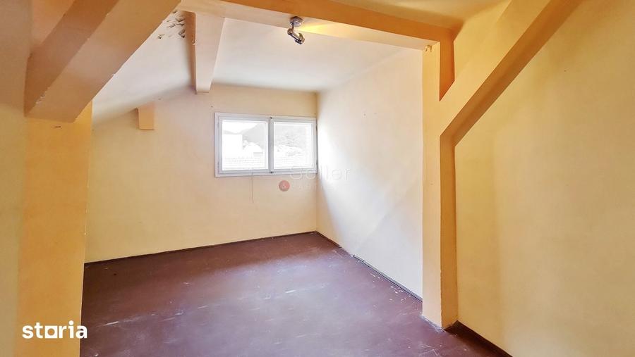 Apartament cu 4 camere decomandat în Bartolomeu