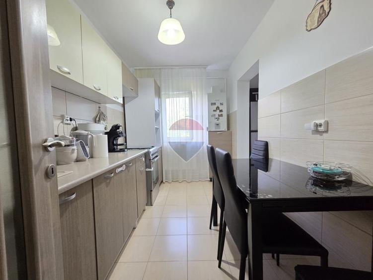 Apartament cu 2 camere decomandat, mobilat în Ultracentral
