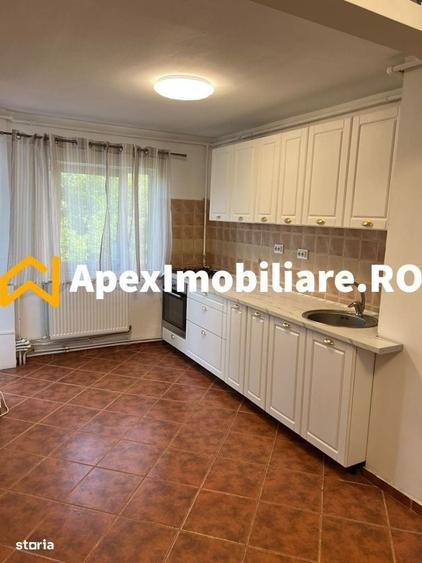 Apartament cu 3 camere decomandat în Militari