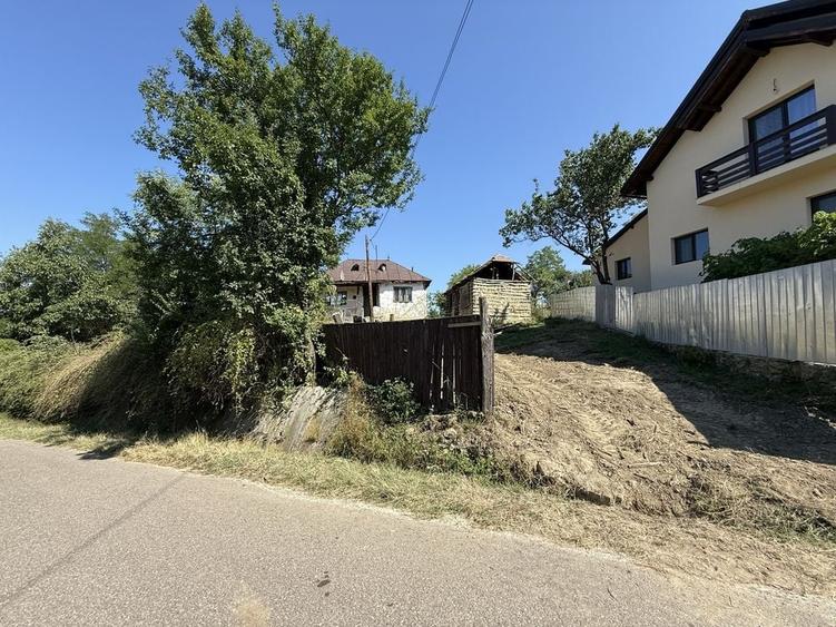 Teren de 1000 mp, în Pănătău