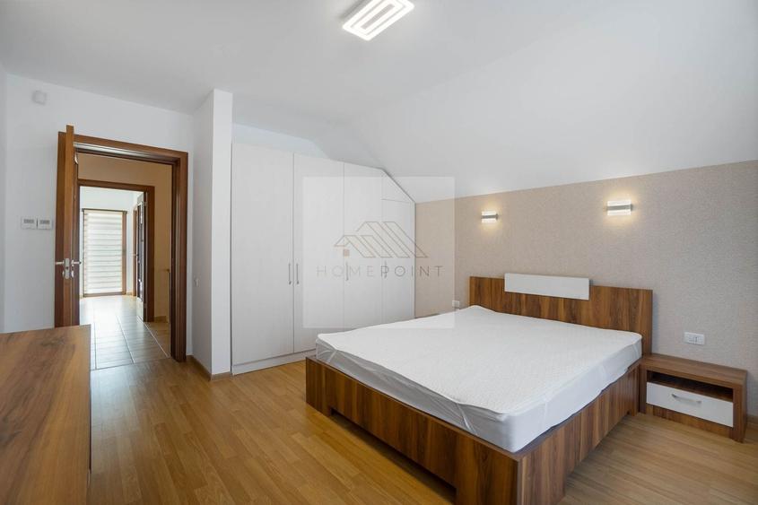 Casă individuală cu 5 camere cu Canalizare în Noua
