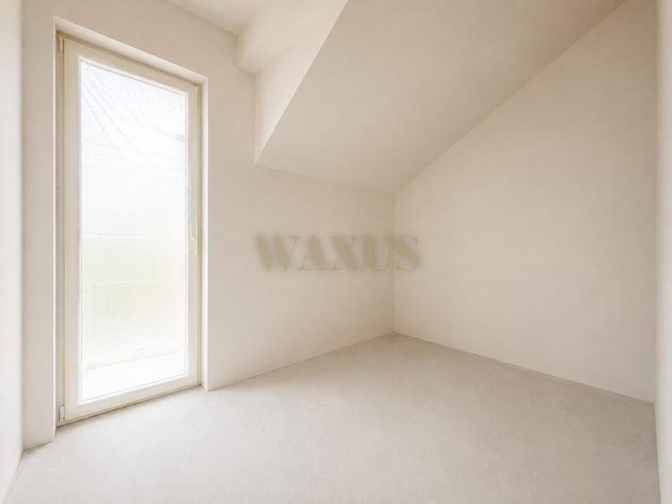 Duplex cu 6 camere cu Canalizare în Chinteni