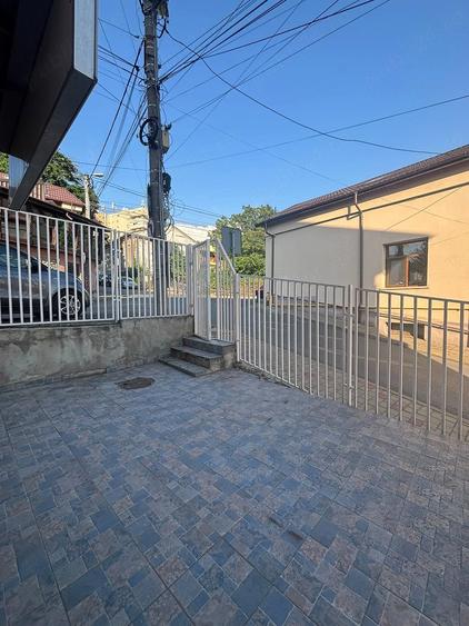 Spațiu comercial, de 22 mp, în Central
