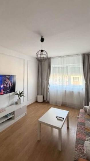 apartament 2 camere zona  inel 2 mobilat utilat 50 mp - 1