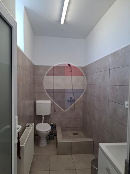 Spațiu comercial, de 50 mp, în Central