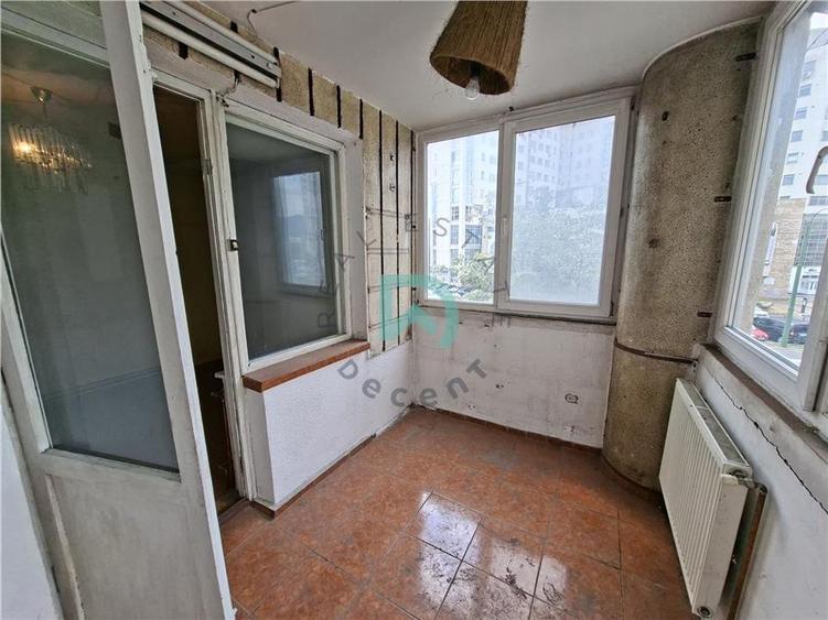 Apartament cu 3 camere decomandat în Centrul Civic