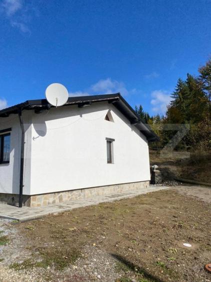 Casă cu 5 camere cu Canalizare în Colibița
