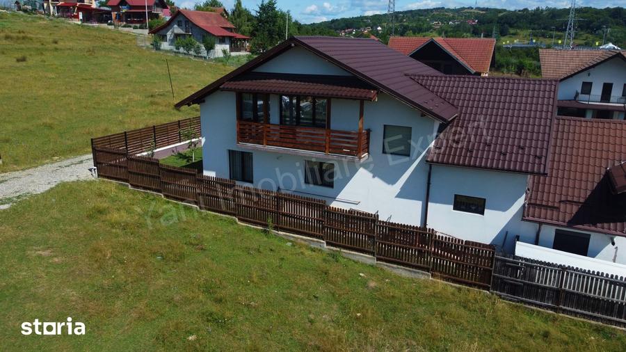 Casă cu 4 camere cu Teren 435 Mp în Curtea de Argeș