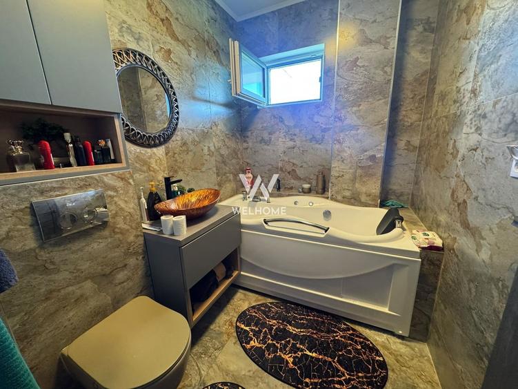Apartament cu 3 camere semidecomandat, mobilat în Piața Cluj