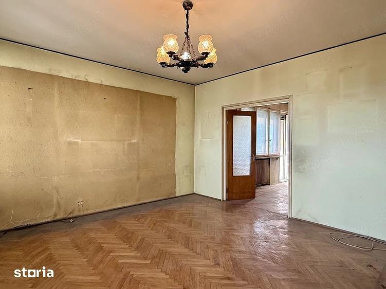 Apartament cu 3 camere decomandat în Central
