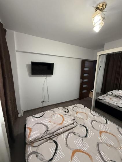 Se inchiriaza apartament 2 camere, gavana 3 - 12