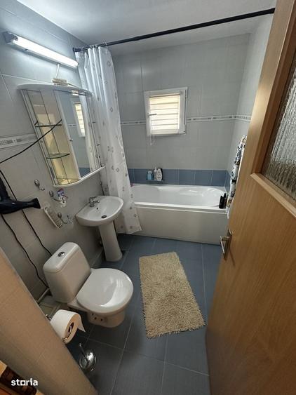 Apartament cu 4 camere în Central