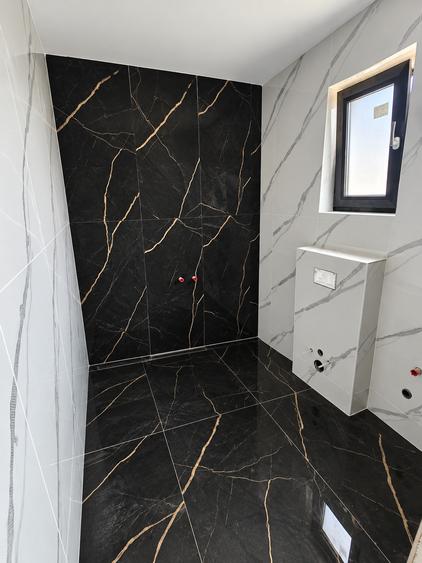 Casă cu 5 camere cu Canalizare în Tunari
