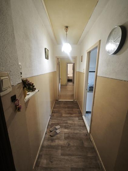 Apartament cu 3 camere semidecomandat în Tomis Nord