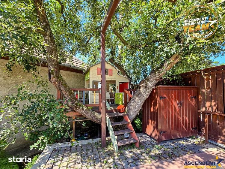 Casă cu 7 camere cu Teren 418 Mp în Bodoc