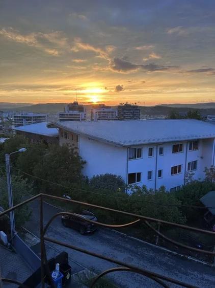 Apartament cu 3 camere decomandat, mobilat în Zorilor